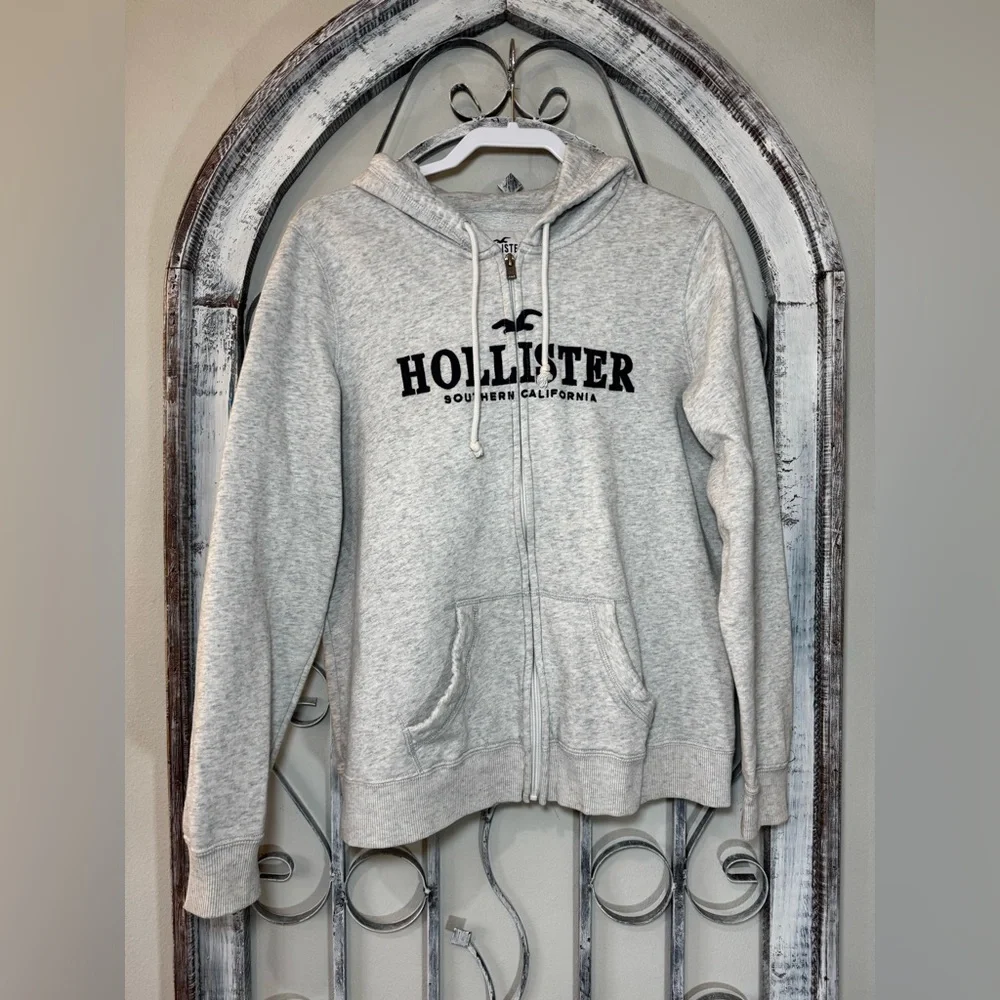 Hollister Light Gray Hoodie with Navy Blue Stitched Logo #1558